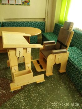 Стол и стул для Азовского дома-интерната