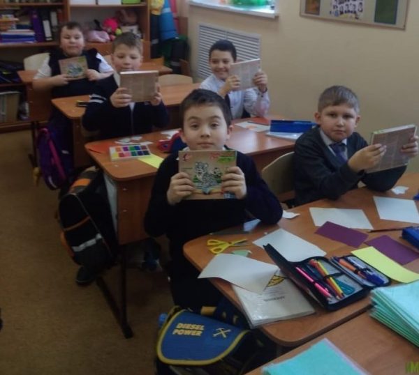«Казанская школа №61 для детей с ОВЗ» получила канцтовары