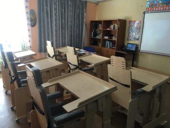 6 парт и 6 стульев