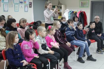 «Естественно, наука!» познакомила детей с экспериментами