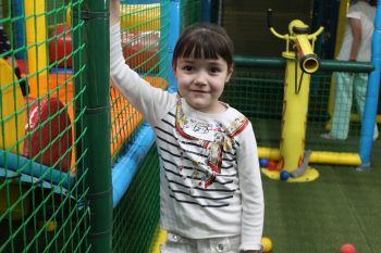 Играем и развлекаемся в Yu Family Park