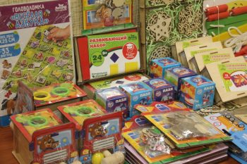 Помощь продукцией от компании «WoodLandToys»