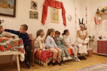 Уютный театр «В сказке» и добрый спектакль «Семеро козлят»