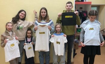 Мастер-класс по росписи акриловыми красками по ткани