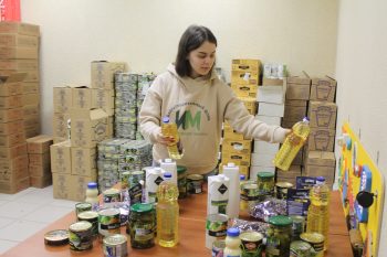 Продуктовая помощь для 700 особенных ребят