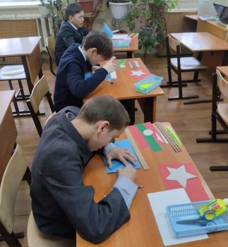 Школьные принадлежности для учеников КШИ №1