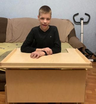 Сабирзянов Булат с партой