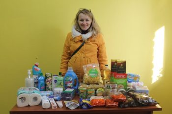 Наборы бытовой химии и продуктов для наших подопечных