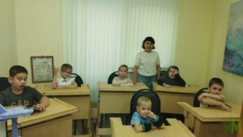 Адлерский реабилитационный центр получил специализированные парты «Мечта»
