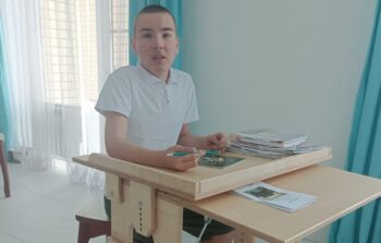 Азамат и Зарина из Казани получили парты «Мечта»