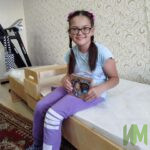 Малика и Карина получили кровати «Мечта»